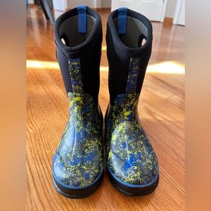Bogs boots size 3